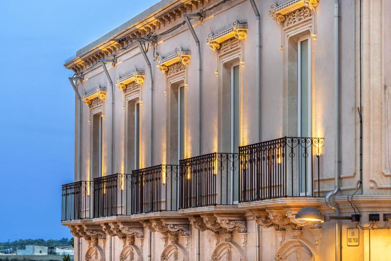 Casa Ruiz Suites Noto Buitenkant foto