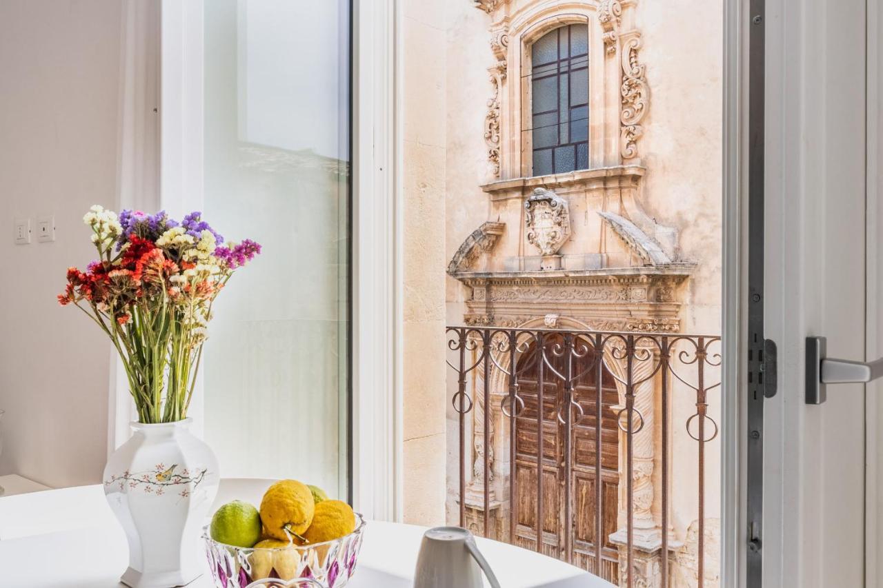 Casa Ruiz Suites Noto Buitenkant foto
